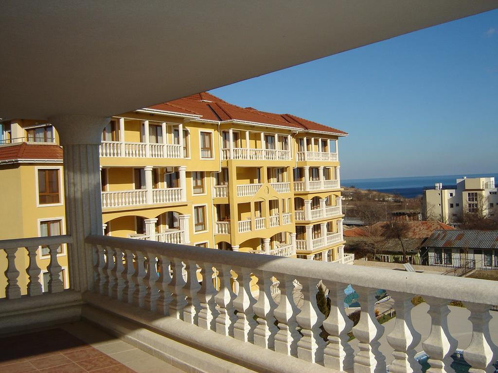 Byala Palace Apartments Exterior foto