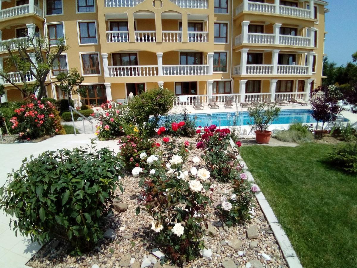Byala Palace Apartments Exterior foto